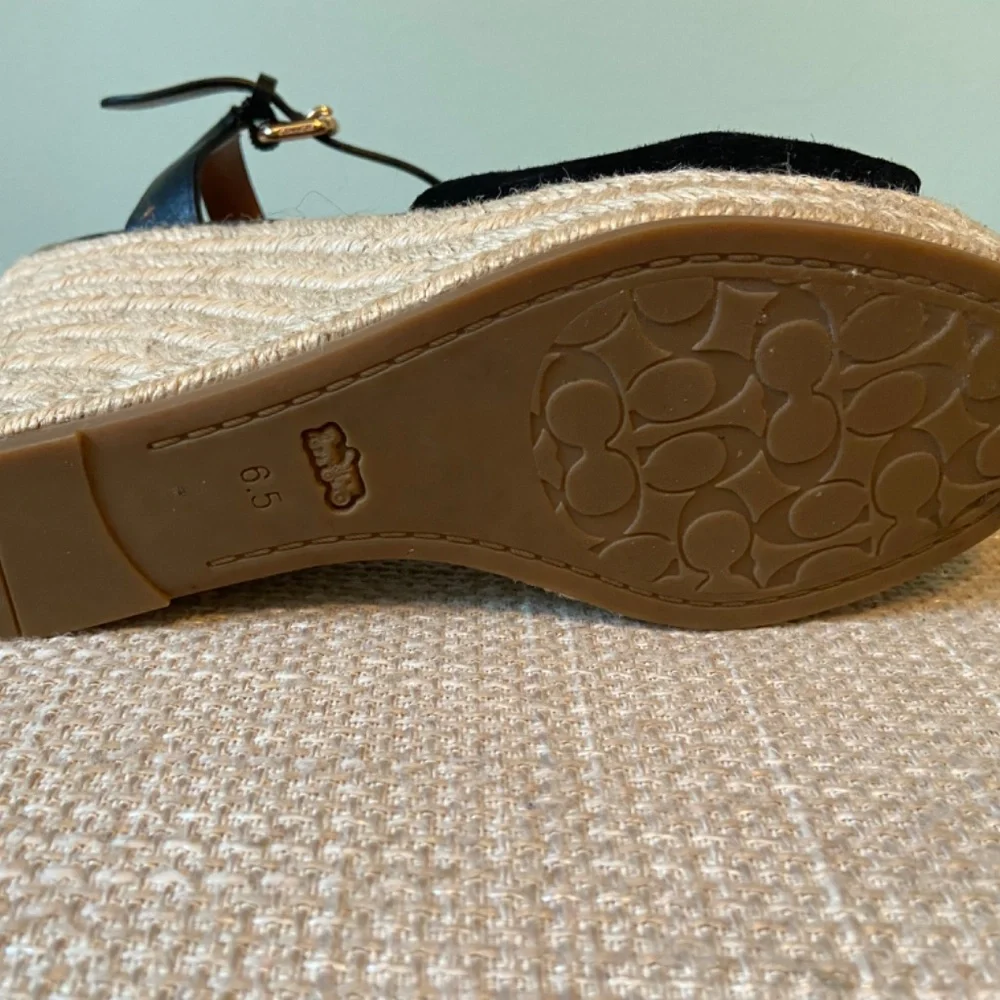 Coach Wedges - Picture 4 of 4